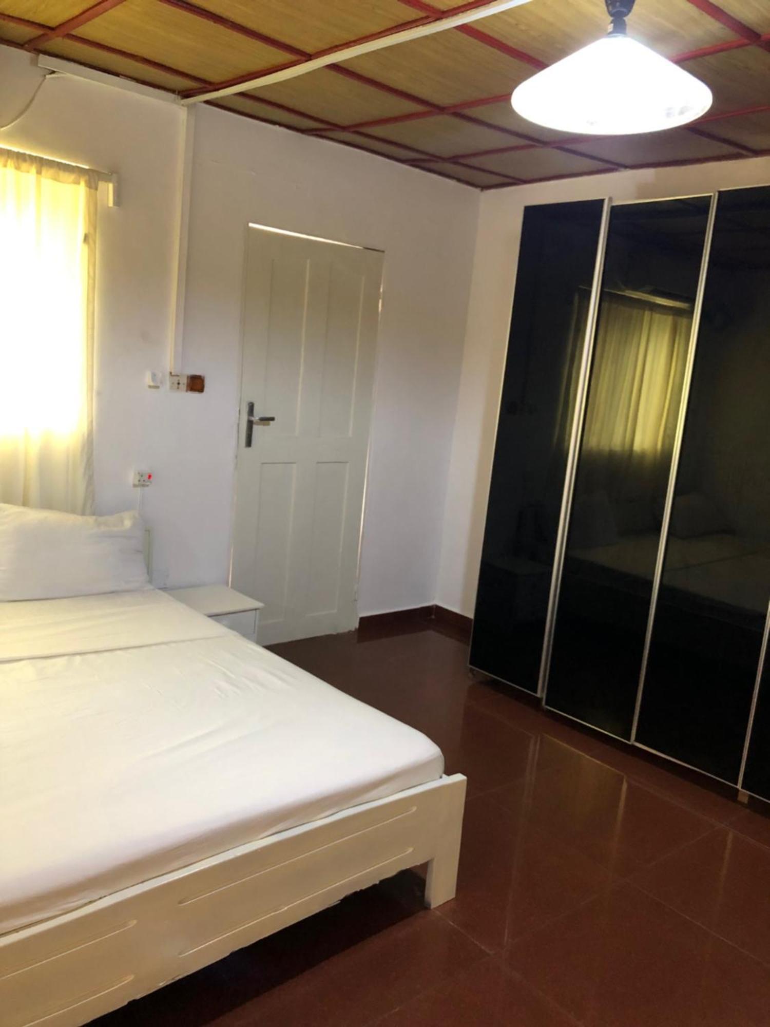 Tahiti Hotel Cotonou Kültér fotó